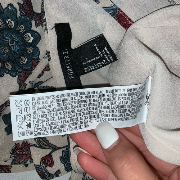 Floral Flowly Cute Crop Top from FOREVER 21 - Picture 5 of 5